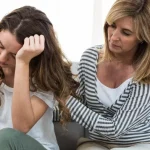 Förstfödda fällan: psykologer har namngett en sak som hindrar äldre döttrar från att komma vidare i livet forstfodda-fallan-psykologer-har-namngett-en-sak-som-hindrar-aldre.webp.webp